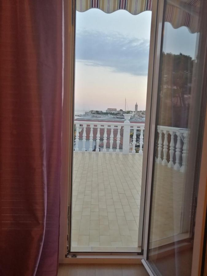 Smjestajni Objekt Padovan Banjol Exterior foto