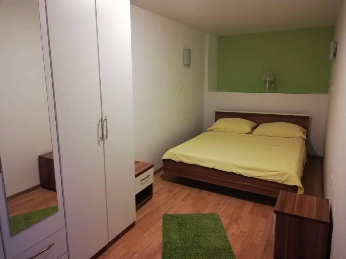 Smjestajni Objekt Padovan Banjol Exterior foto